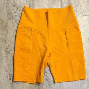 NWOT Calia by Carrie Underwood Mixed Rib Essential Bike short - Orange, Size M